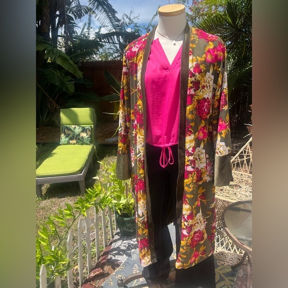 New York & Company Jackets & Blazers - Floral Kimono XS/S New York & Company